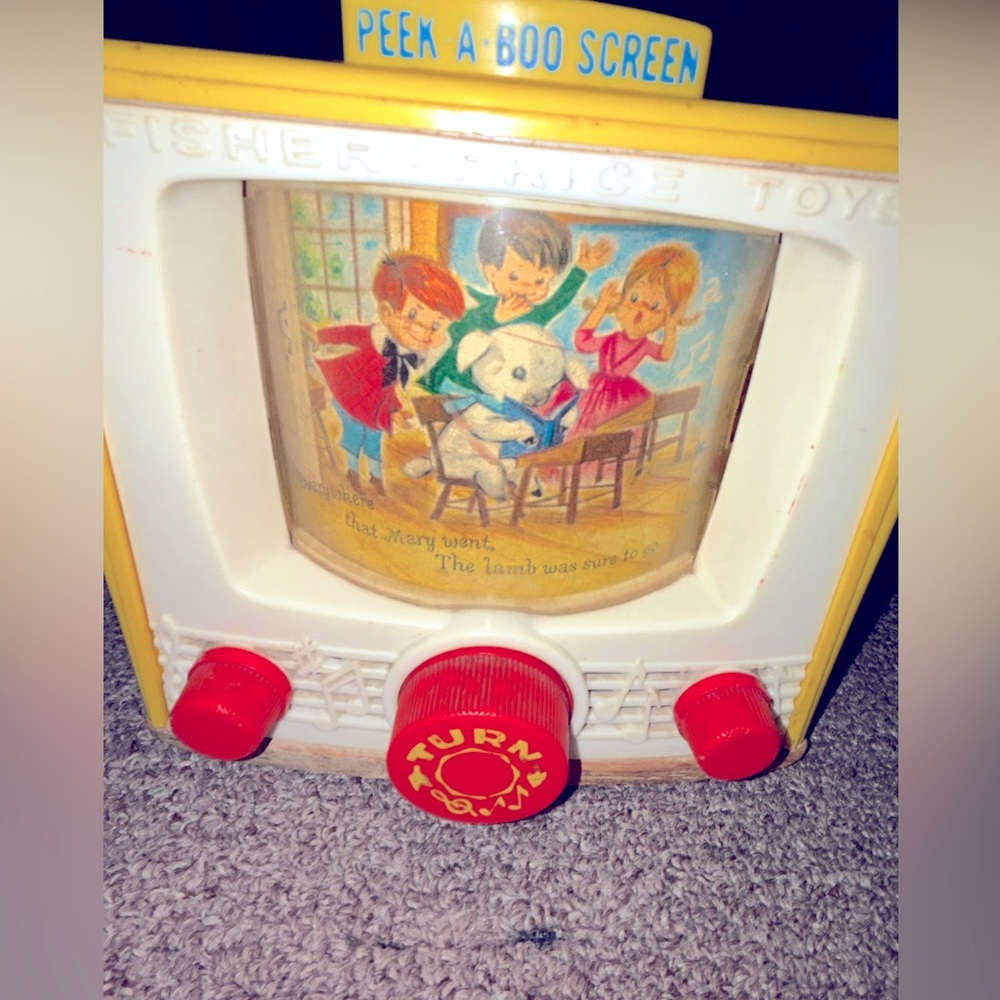 Fisher Price Music Box TV Peek A Boo Screen Vintage Toy Mary Had A Little Lamb
